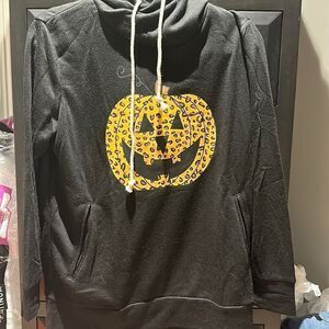 Fall/Halloween sweatshirt! Size medium ! Brand new without tags!